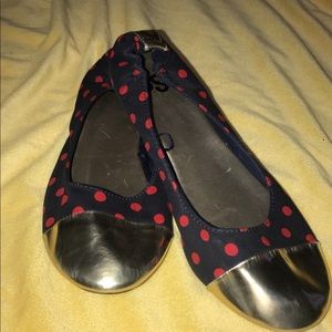 Women’s flats